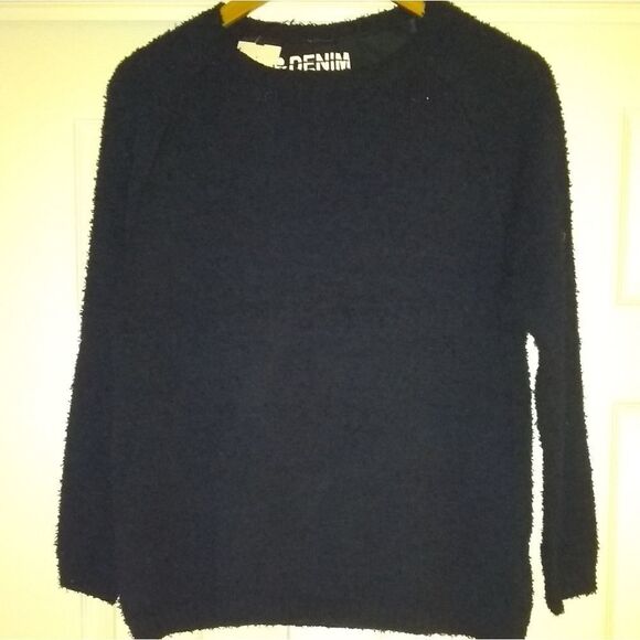 ⬇️⬇️⬇️H&M Blue Textured Crew Neck Sweater - Picture 1 of 5